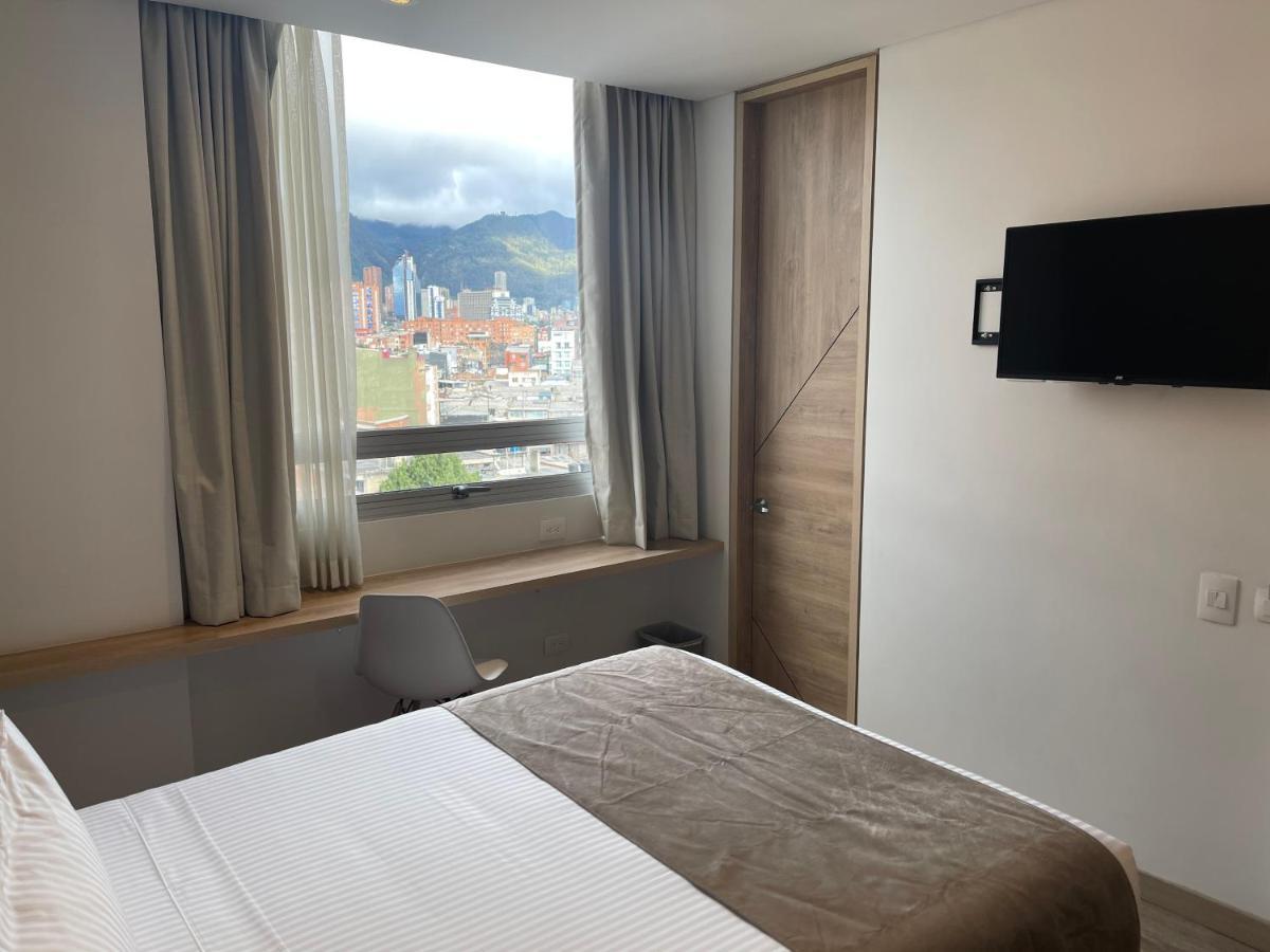 Em Hotel Corferias Embajada Americana Bogotá Exteriör bild