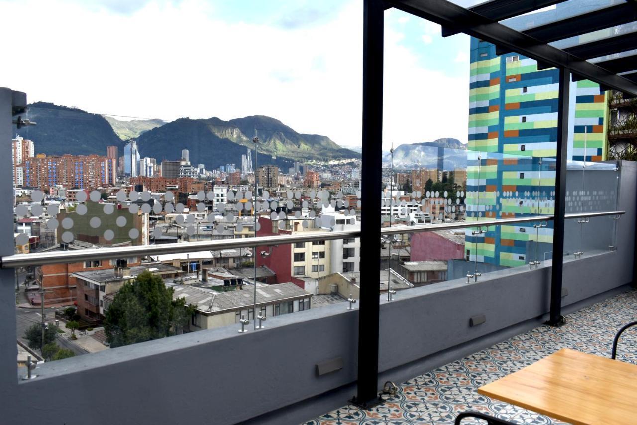 Em Hotel Corferias Embajada Americana Bogotá Exteriör bild